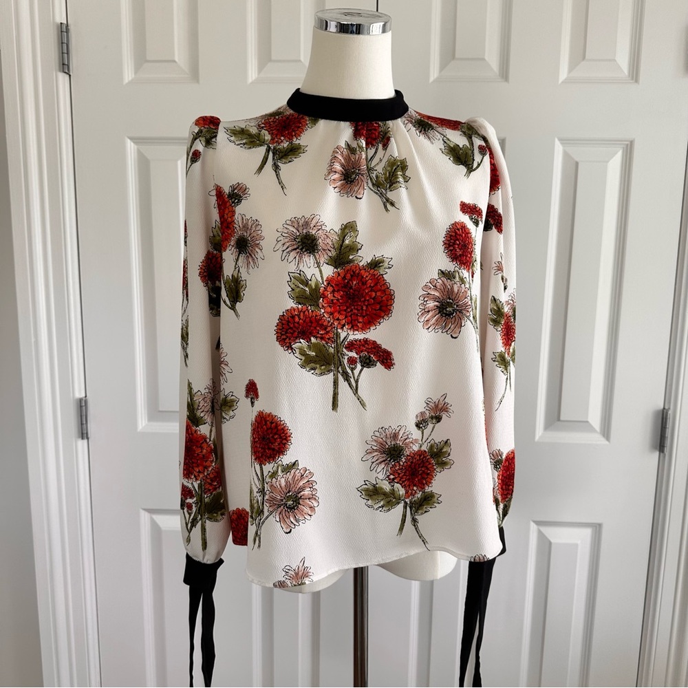 Zara White Black Long Sleeve Relaxed Boxy  Padded Shoulder Floral Top Size M
